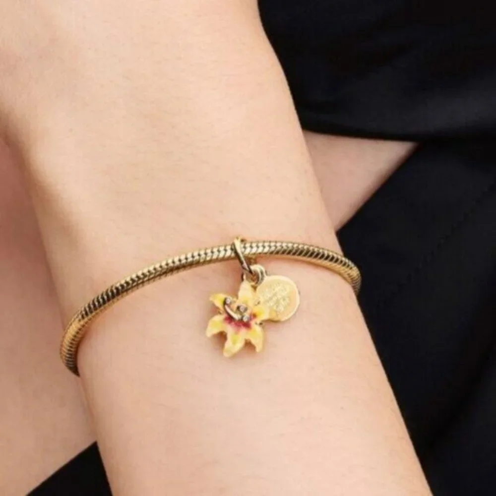 ✅Pandora Disney Tangled Sundrop Flower Glow-in-the-dark Charm